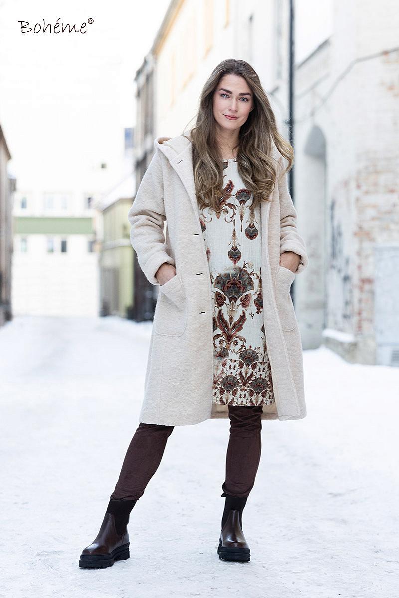 Coat hood