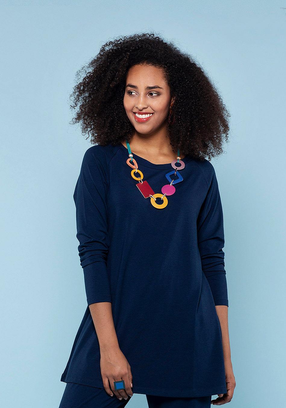 Necklace multi long